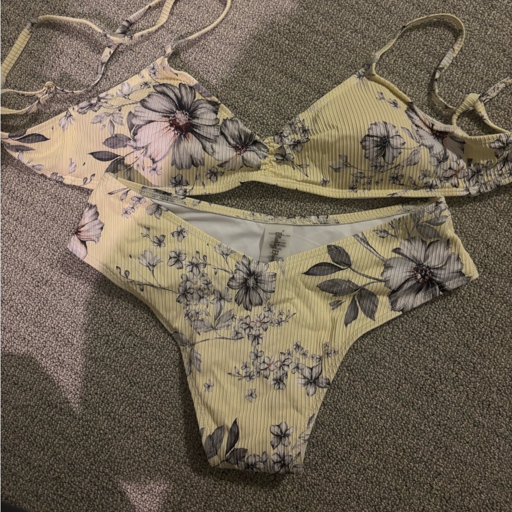 Floral women’s bikini